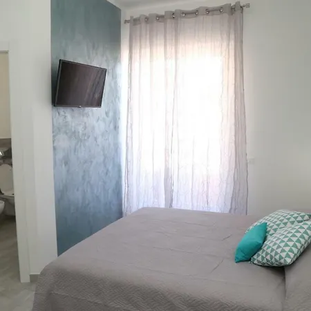 Mimi Bed & Breakfast 3*