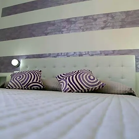 Mimi ベッド・アンド・ブレックファスト 3*